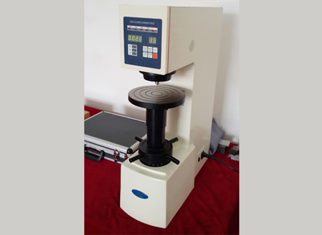 Electronic Brinell hardness tester